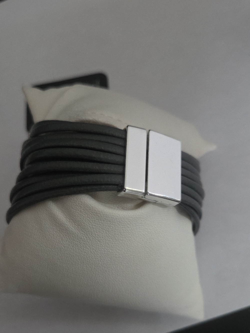 Paparazzi Fearlessly Layered Silver Bracelet NWT - Picture 4 of 4